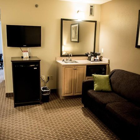 Travelodge Suites By Wyndham מונקטון מראה חיצוני תמונה