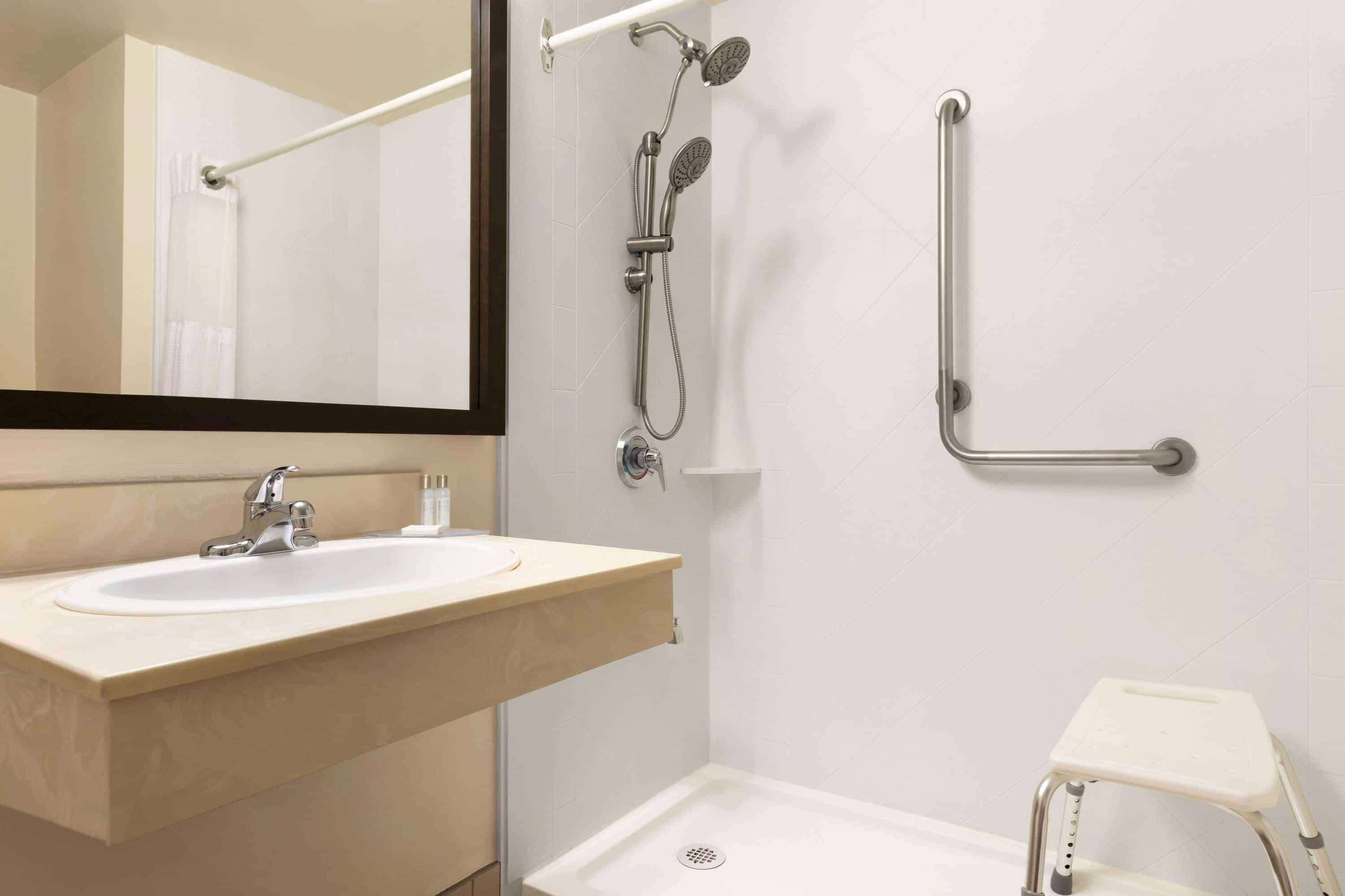 Travelodge Suites By Wyndham מונקטון מראה חיצוני תמונה
